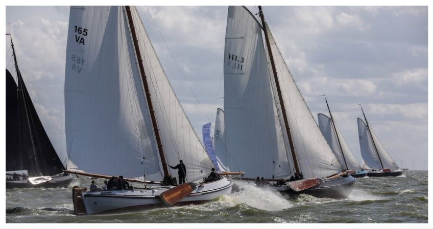 Vastgoed Regatta vaart voor Stichting Vaarwens en de KNRM