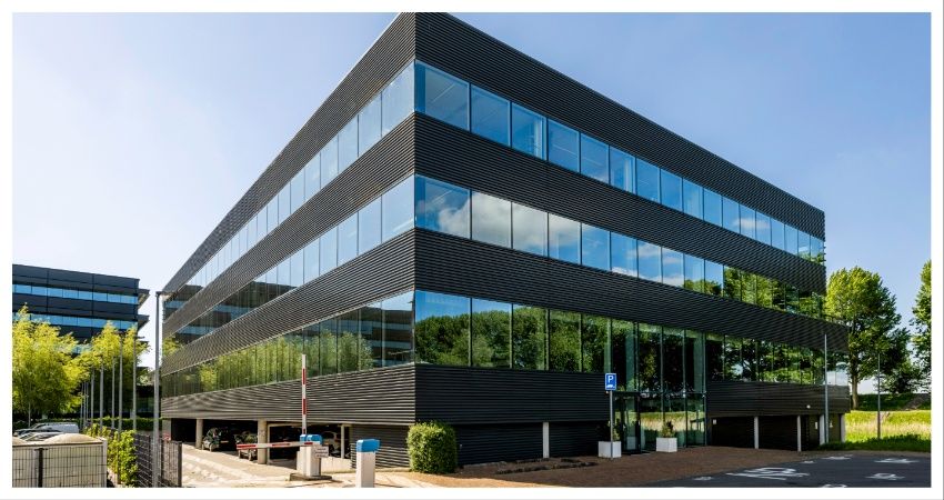 RS huurt kantoorruimte in Hoofddorp