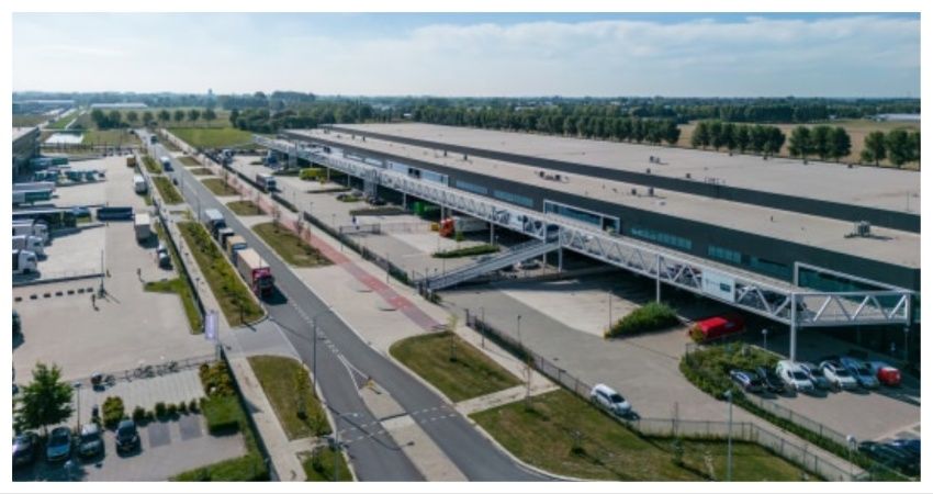AIT Worldwide Logistics huurt van Deka Immobilien in Rozenburg