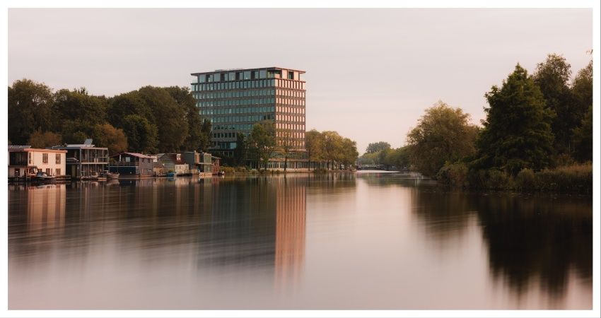 Publicis Groupe huurt ruim 4.000 m2 in gebouw Staal-Kade Amsterdam