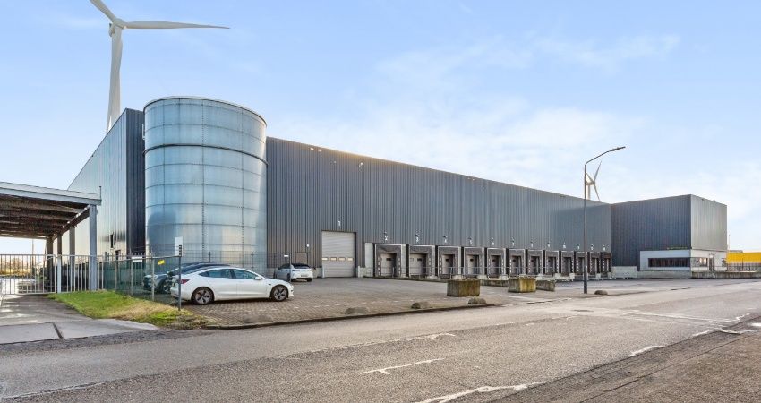 Logistiek dienstverlener huurt warehouse op Hazeldonk