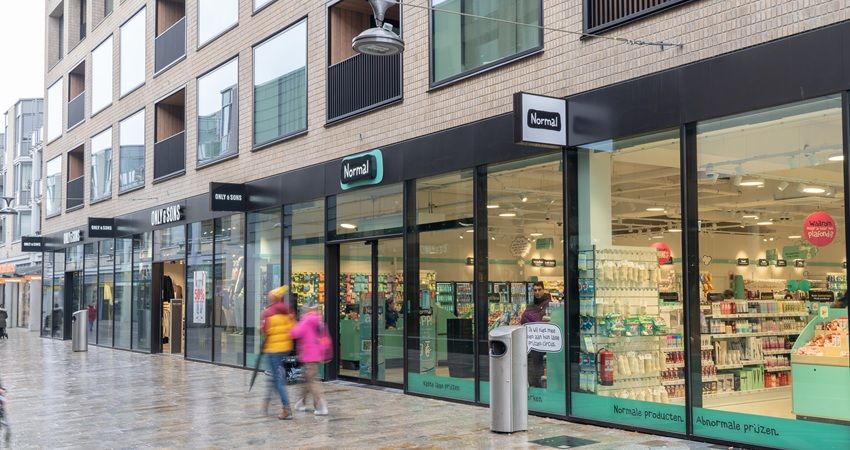 Vier nieuwe huurcontracten in het centrum van Almere 