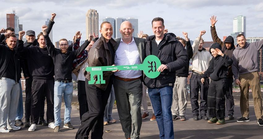 Gemeente Rotterdam verkoopt Maassilo aan Maassilo / Now&Wow