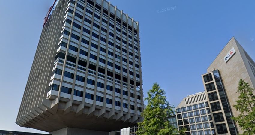 ING verkoopt drie kantoortorens in Leeuwarden aan Reales en huurt gedeelte terug