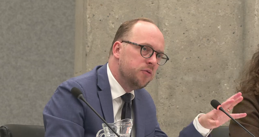 Eerenberg vraagt opnieuw om geduld: Kabinet heeft nog een week voor akkoord over belastingplan en box 3