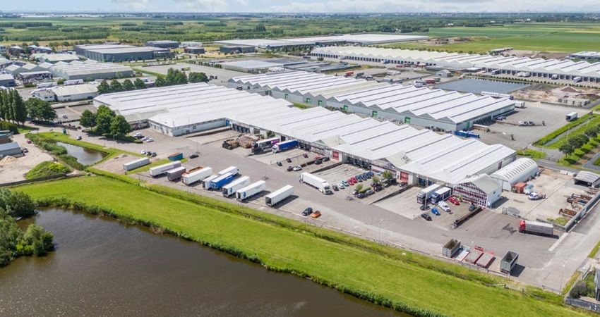 Spee Vastgoed en Urban Industrial kopen Plantarium-complex in Hazerswoude-Dorp