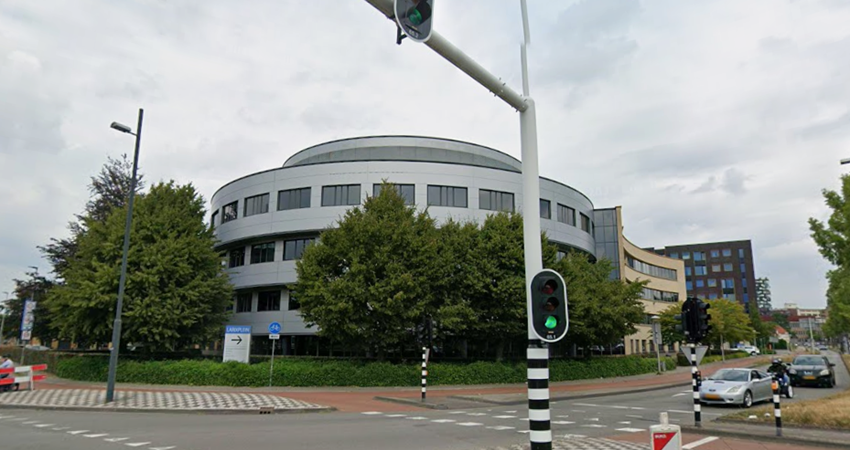 Gemeente Eindhoven huurt kantoorgebouw aan Larixplein 1-4 in Eindhoven