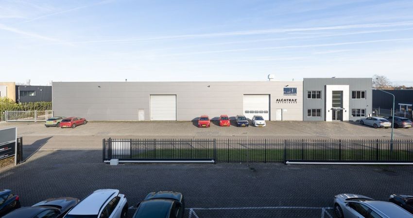 Hines en Burstone kopen bedrijfsobject in Rijen