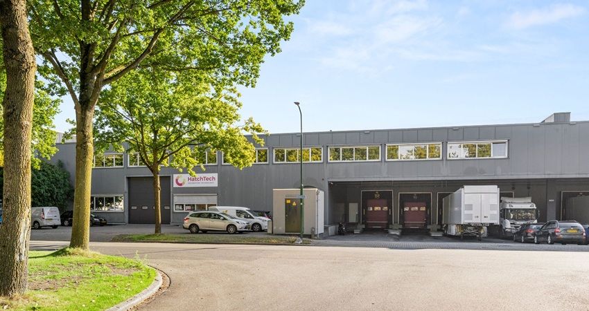 Madeko huurt bedrijfspand van 2.165 m2 in Veenendaal