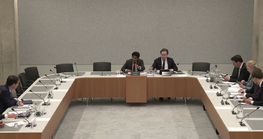 'Netcongestie regelrechte crisis voor woningbouw' Netbeheerders, gemeenten en markt vragen om crisisaanpak