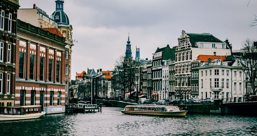 RvS: Amsterdams verbod op vakantieverhuur in binnenstad van tafel geveegd