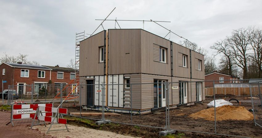 Nieuwe brancheclub voor huisvesting arbeidsmigranten van start