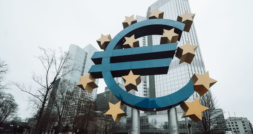 ECB verhoogt rente voor het eerst in bijna drie jaar