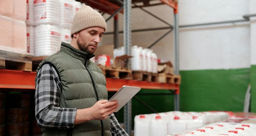 Waarom slimme magazijnen steeds belangrijker worden voor vastgoed