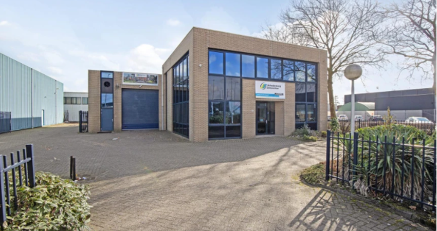 Pijnacker Infra koopt bedrijfsgebouw in Hoogvliet Rotterdam