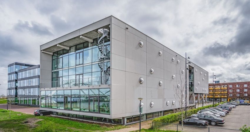 SynVest koopt kantoorgebouw The Bubble in Amsterdam 