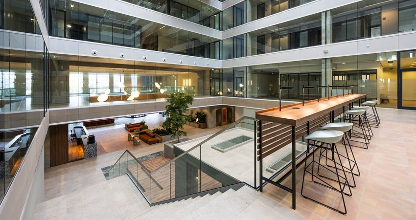 Oom Verzekeringen huurt in The Den in Rijswijk