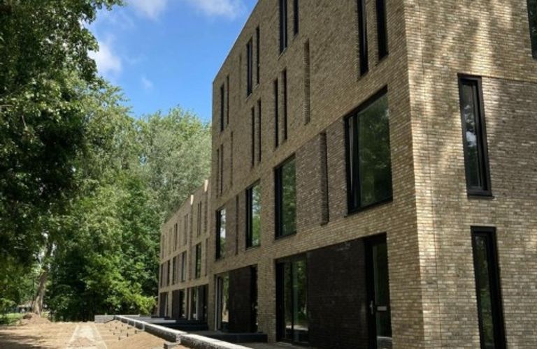 Eerste energieneutrale woningen opgeleverd in Zuiderpark