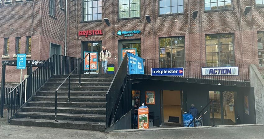 Die Grenze Medikamente huurt winkelruimte in Carré Maastricht