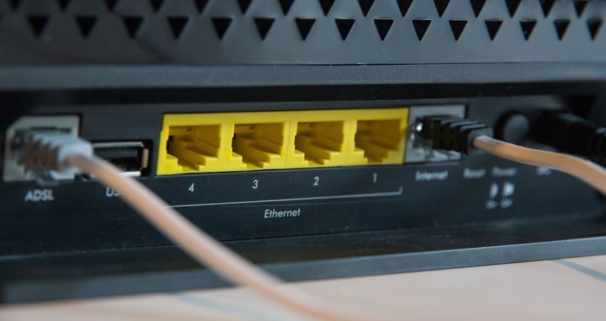 Verhuizen naar je eerste koophuis: Zo regel je internet en glasvezel op tijd