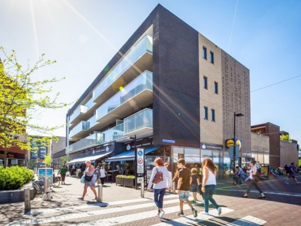 Syntrus Achmea verkoopt winkelcentrum Buitenmere in Almere Buiten