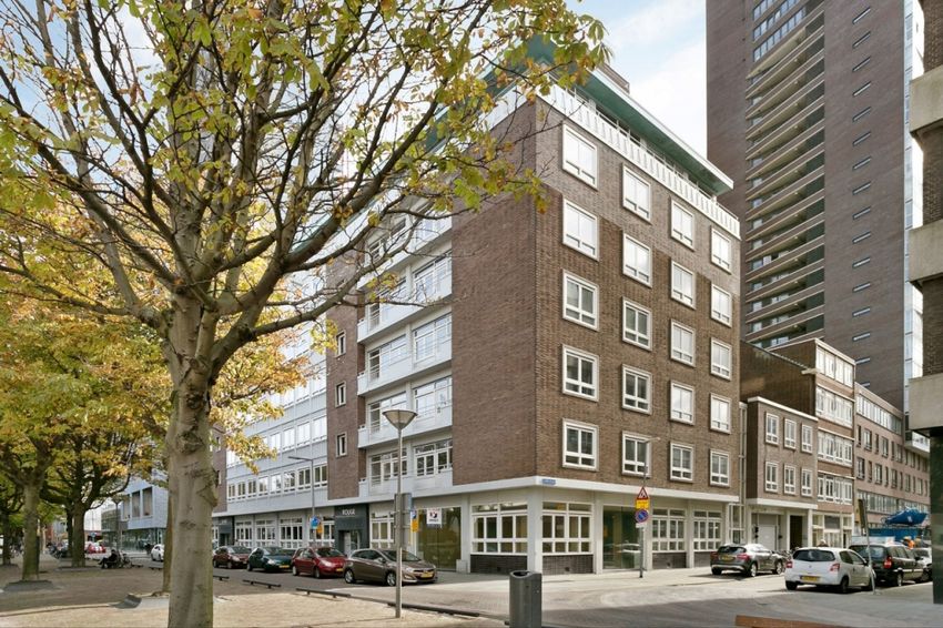 800 m2 kantoorruimte verhuurd in Wijnhaven te Rotterdam