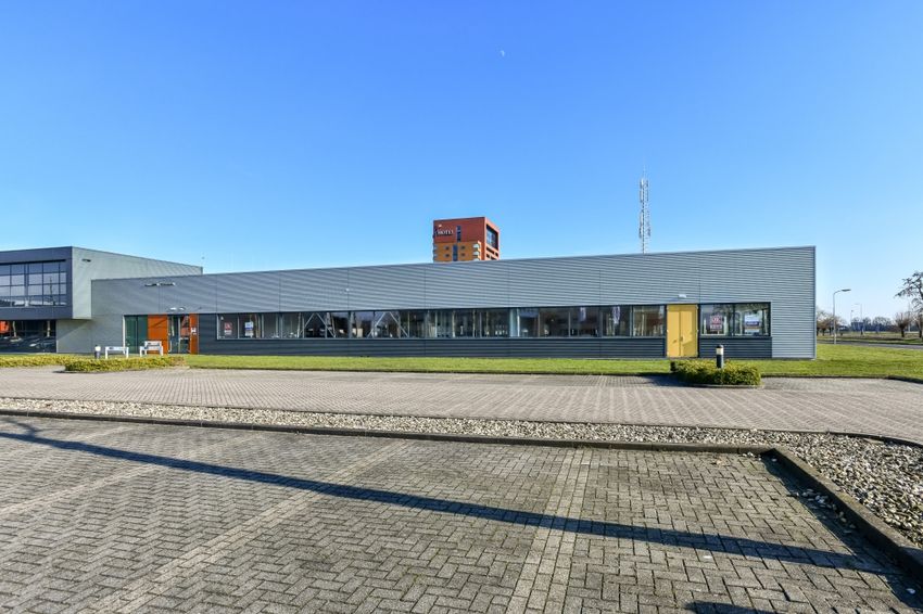 Tomba Uitvaartkisten huurt ca. 3.200 m² in Duiven