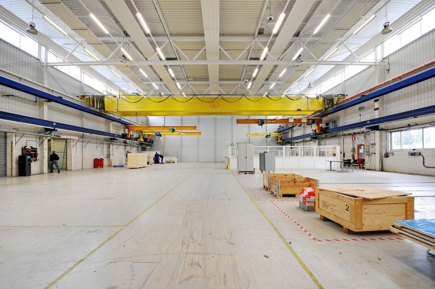 Bedrijfscomplex van 2.000 m² in Rheden verhuurd aan Ubbink