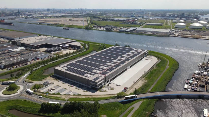 DHG verhuurt Smartlog Zaandam
